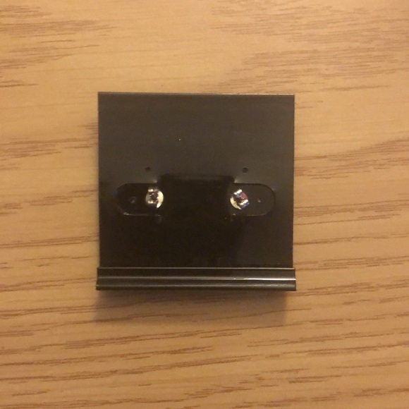 Partners white button earrings - Picture 3 of 3